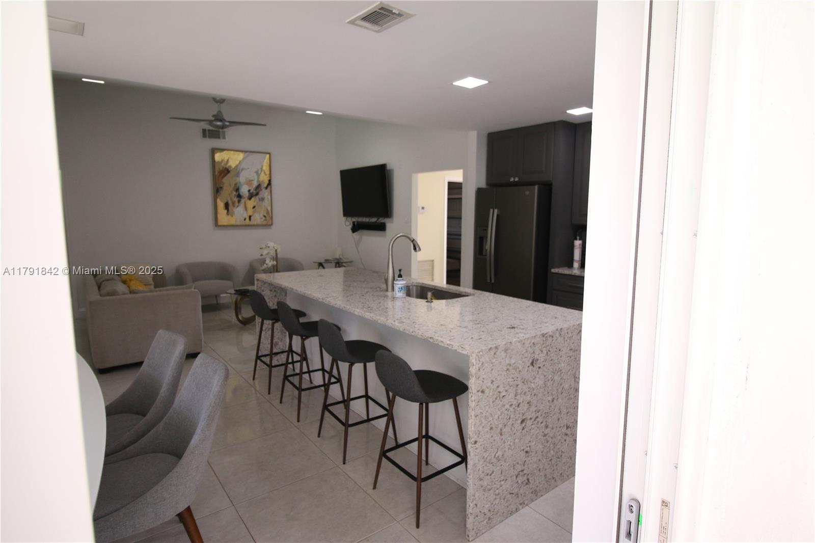 SOUTH SHORE 4 OF WELLINGT - Residential