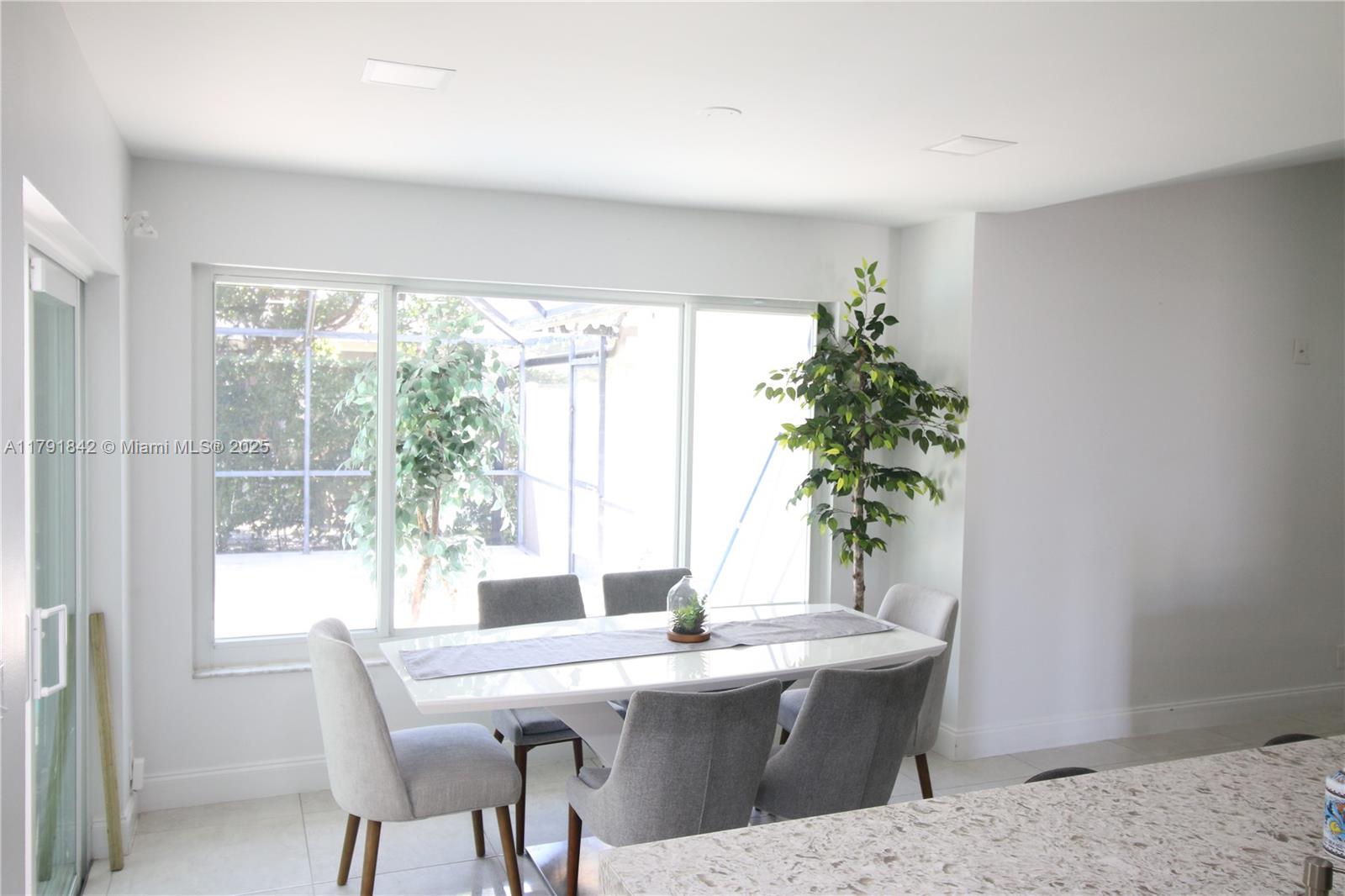 SOUTH SHORE 4 OF WELLINGT - Residential