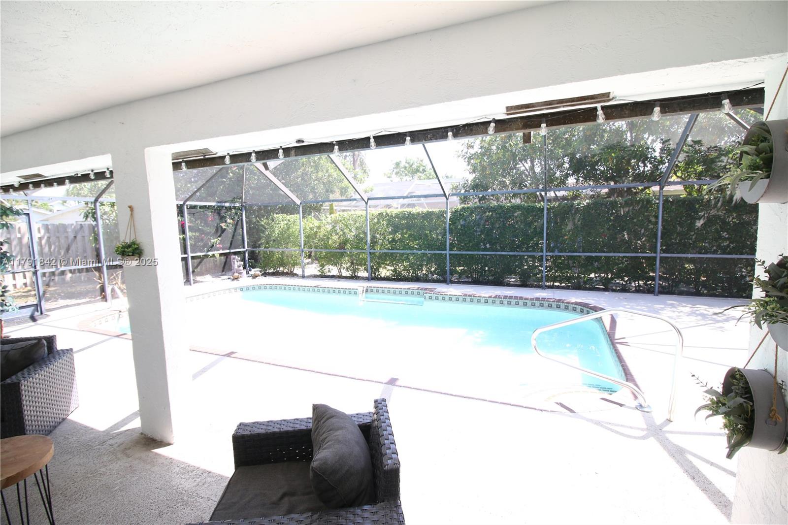 SOUTH SHORE 4 OF WELLINGT - Residential