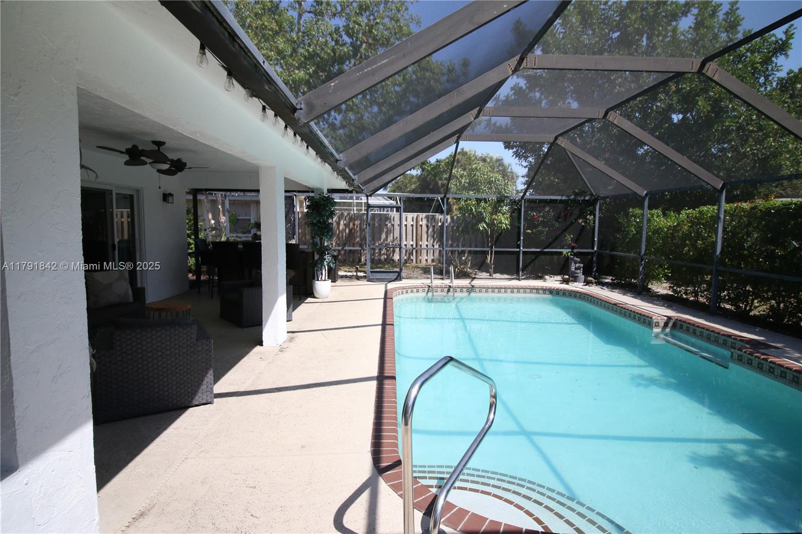 SOUTH SHORE 4 OF WELLINGT - Residential