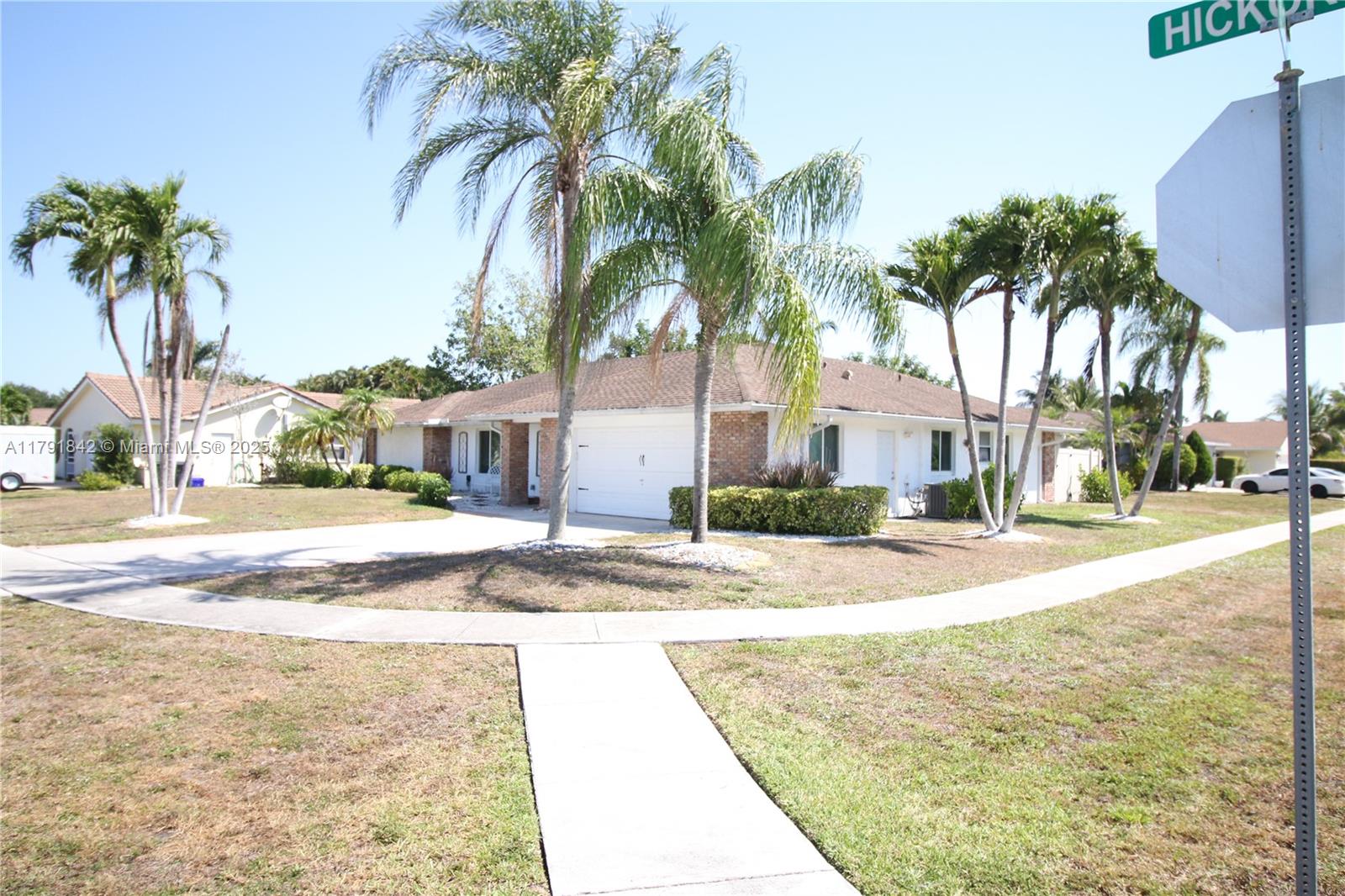 SOUTH SHORE 4 OF WELLINGT - Residential