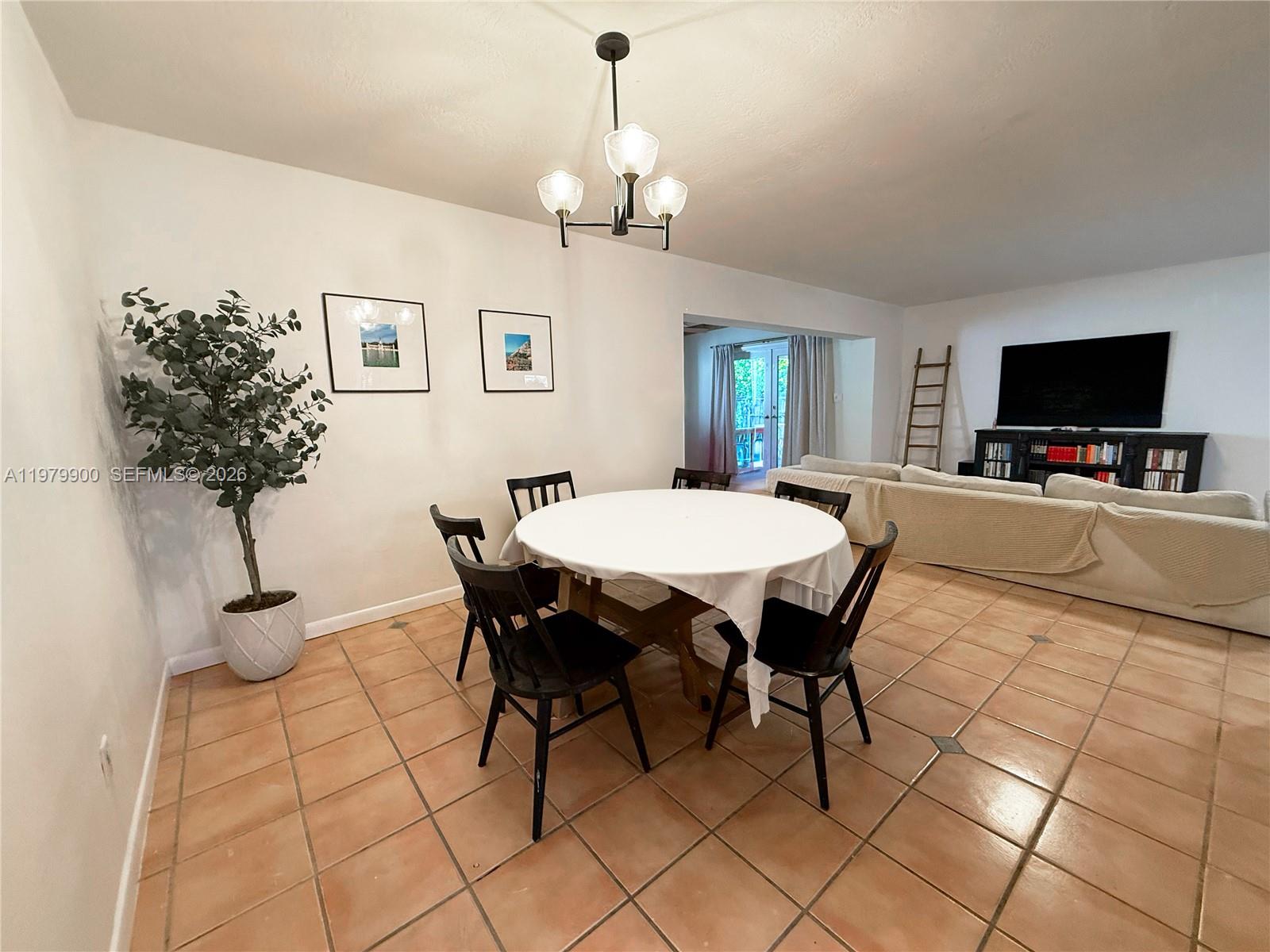 HIGH PINES REV PLAT OF 2N - Residential