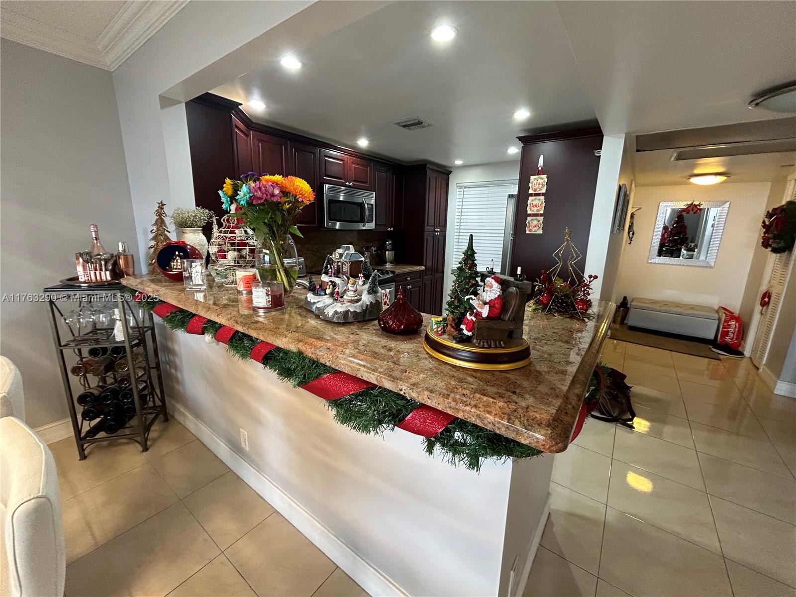 3520 Oaks Way 1010
