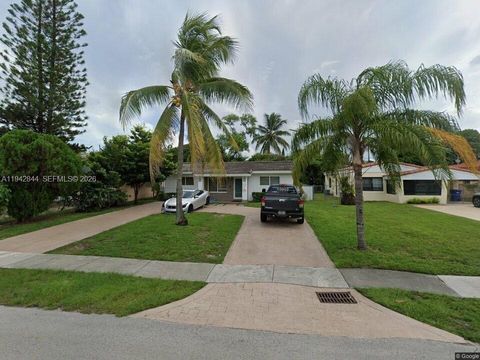 1540 NE 173rd St North Miami Beach FL 33162