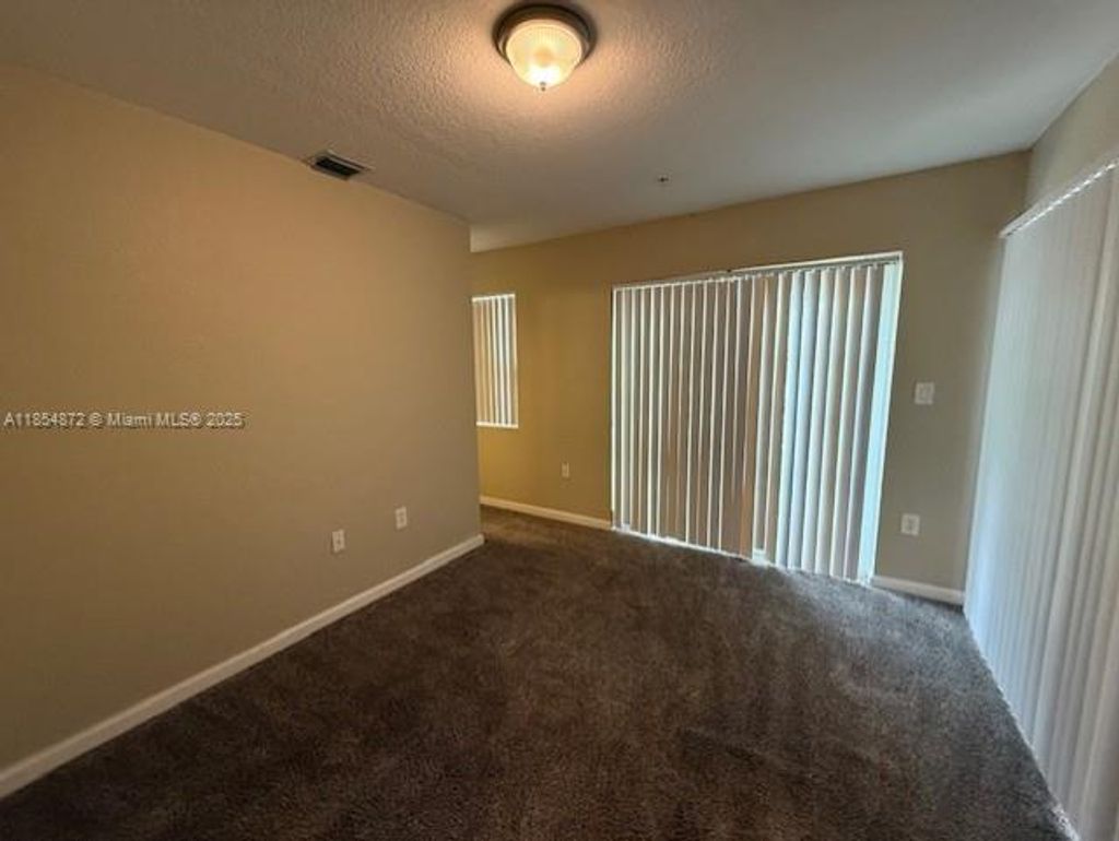 Photo of 2725 NE 8th Ave, Wilton Manors, FL 33334 (MLS # A11854872)