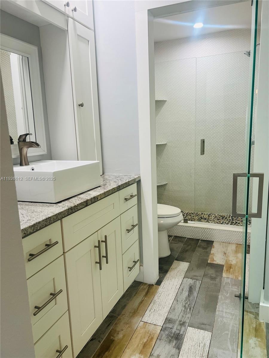 THE LAKES - Residential Lease