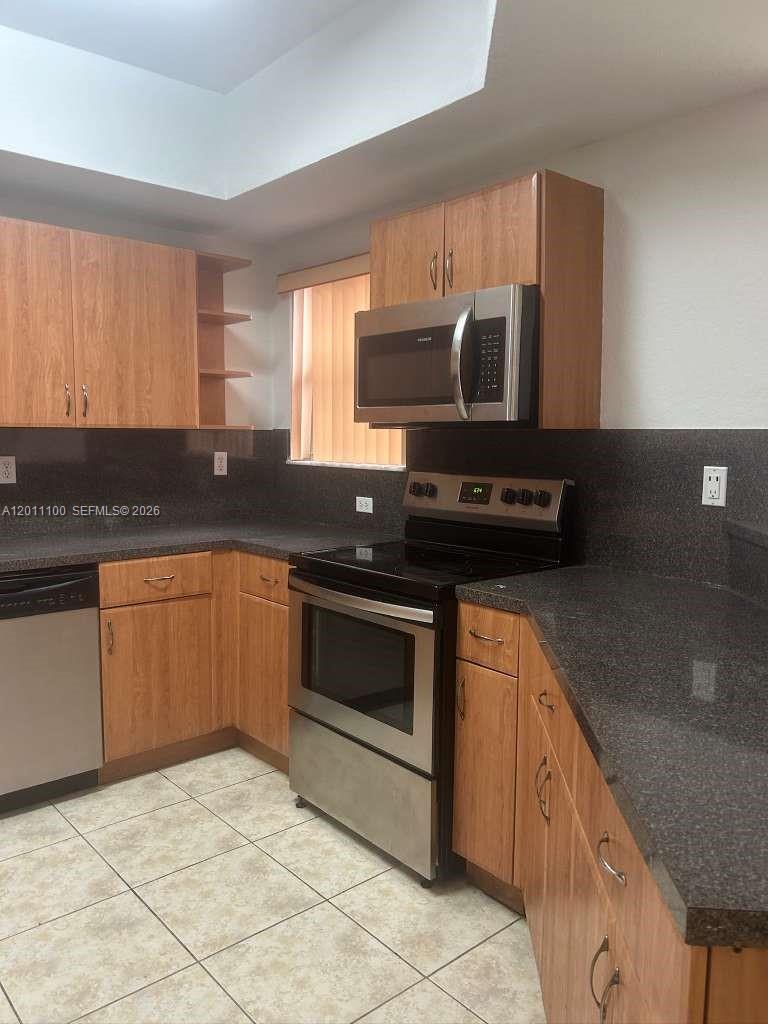 ABEL HOMES AT KEYS WINDS - Residential
