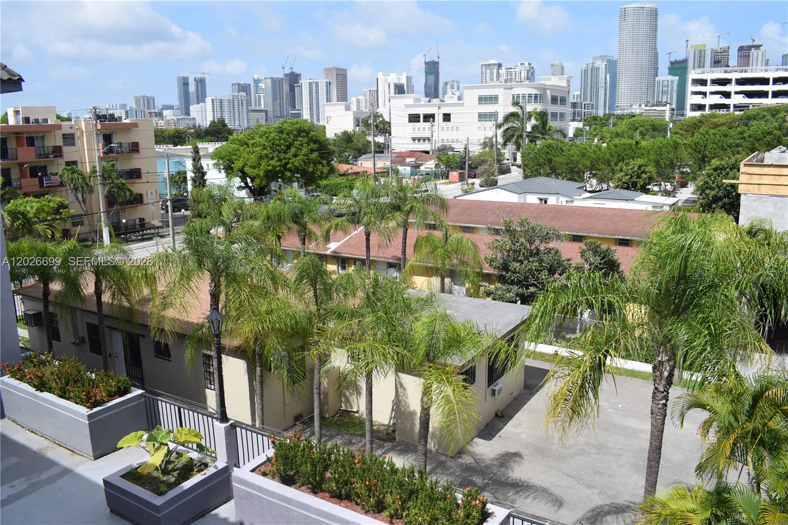 EL BOSQUE AT LITTLE HAVAN - Residential