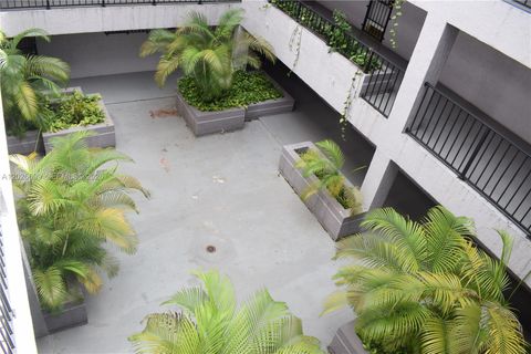Tiny photo for 777 SW 9th Ave #420, Miami, FL 33130 (MLS # A12026699)