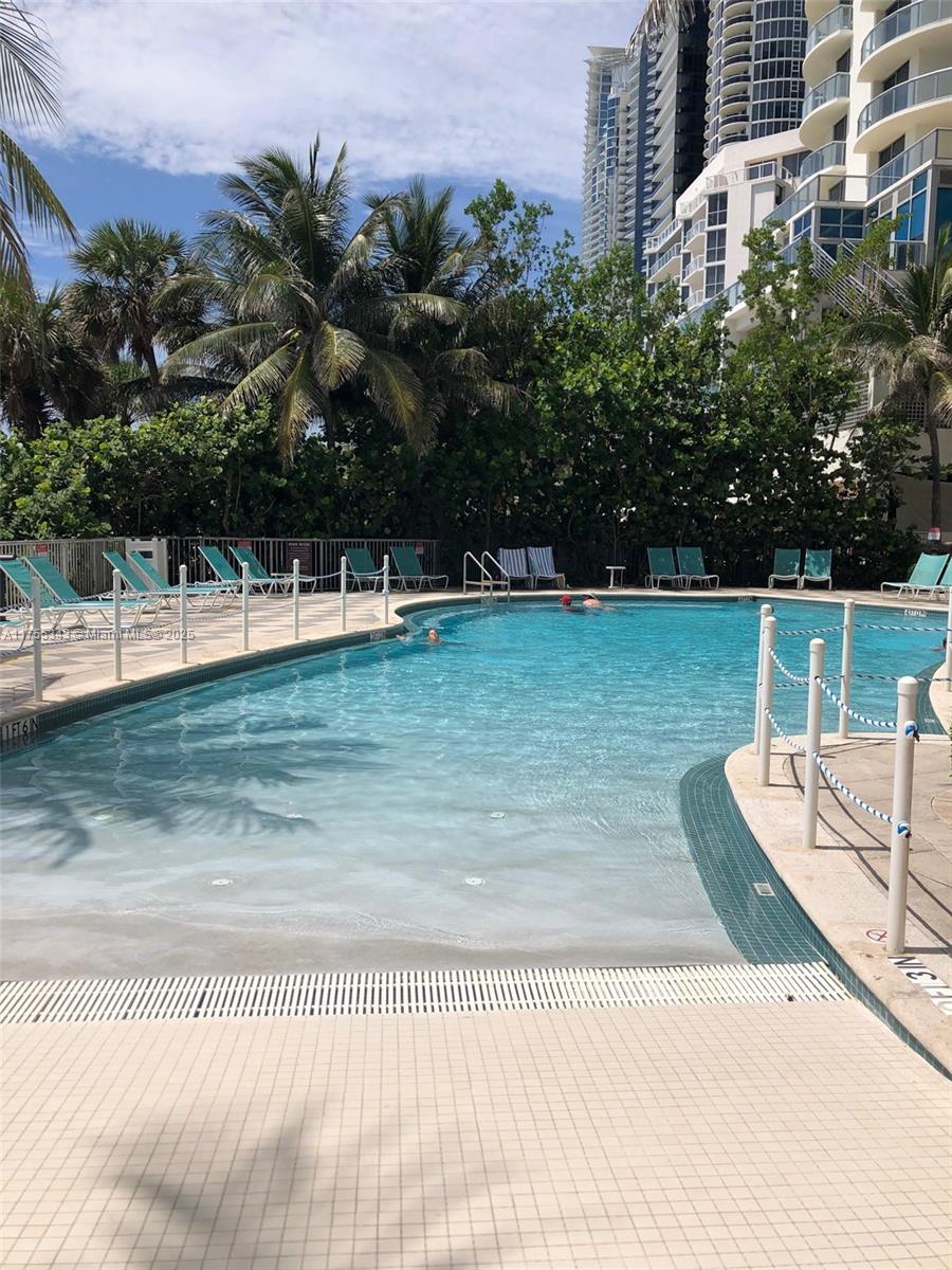 OCEAN POINT BEACH CLUB CO - Residential Lease