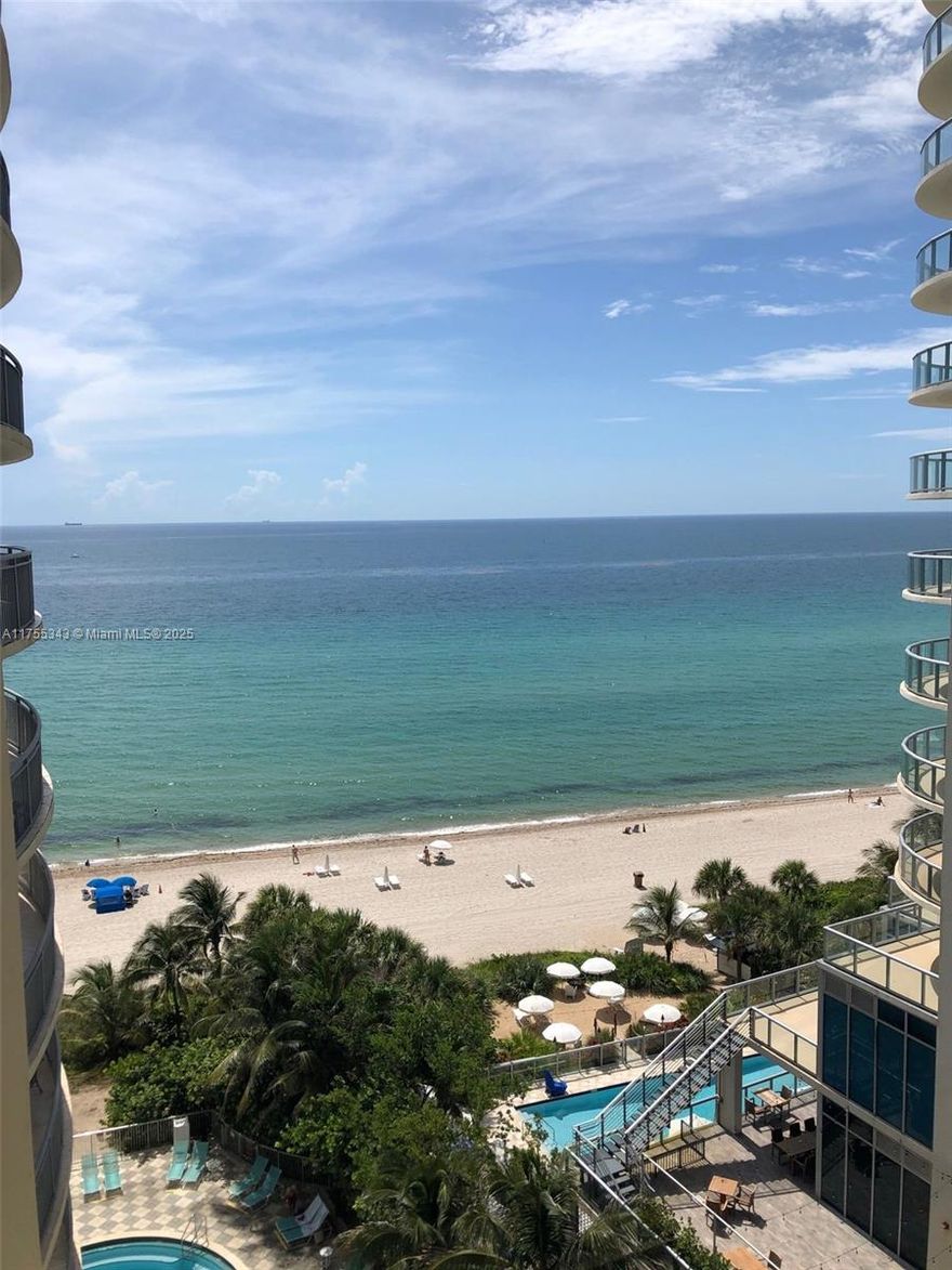 Resort-Condo on World Famous Sunny Isles Beach, Doubletree by Hilton. *Available Monthly 1-6 months* Spacious 1BR/1BA with expansive Ocean views, Modern Euro Style Kitchen granite counters, SS appliances, washer/dryer inside. Huge bathroom with a jacuzzi tub, stand-up shower, bidet & dual sinks. Fully furnished with king bed, sofabed, dining table/chairs, 2 flat TV's. Perfect location between Ft Lauderdale & South Beach, close to 2 airports, shopping, dining, Gulfstream Raceway/Casino, Hardrock Casino, Aventura & Bal Harbor Malls for all your shopping needs. Features, heated pool, Café, fitness center, 24hr concierge & security. All inclusive. Relocating to FL? Corporate Needs? or Just want a nice long vacation right on the beach? Lic# STR01278