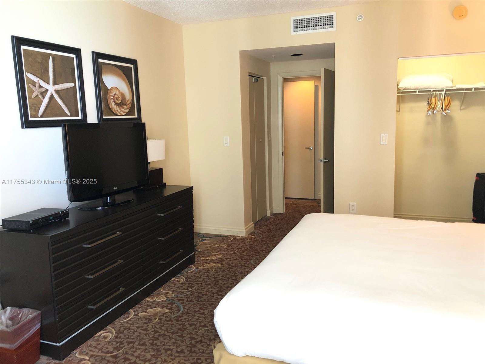 OCEAN POINT BEACH CLUB CO - Residential Lease