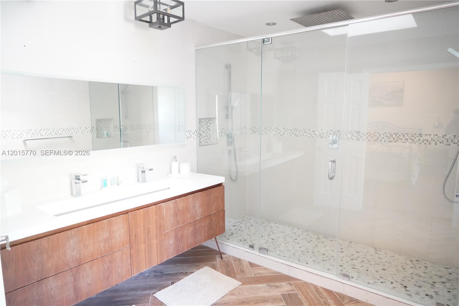 GRIFFIN 345 PLAT - Residential Lease