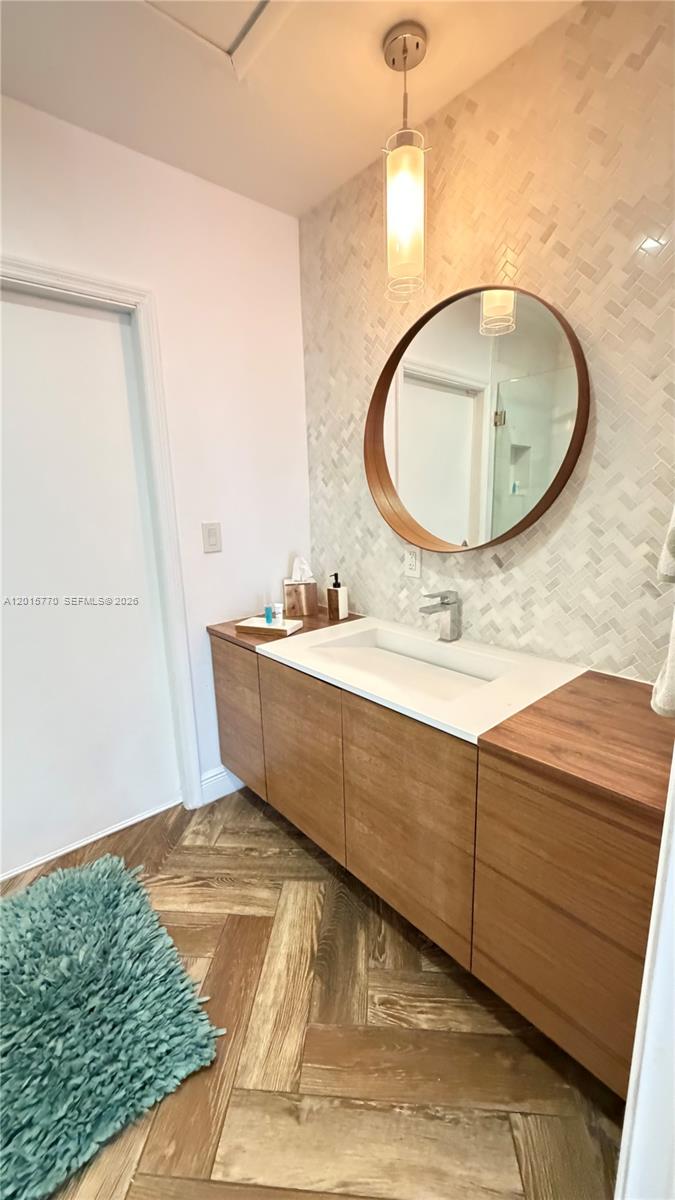 GRIFFIN 345 PLAT - Residential Lease