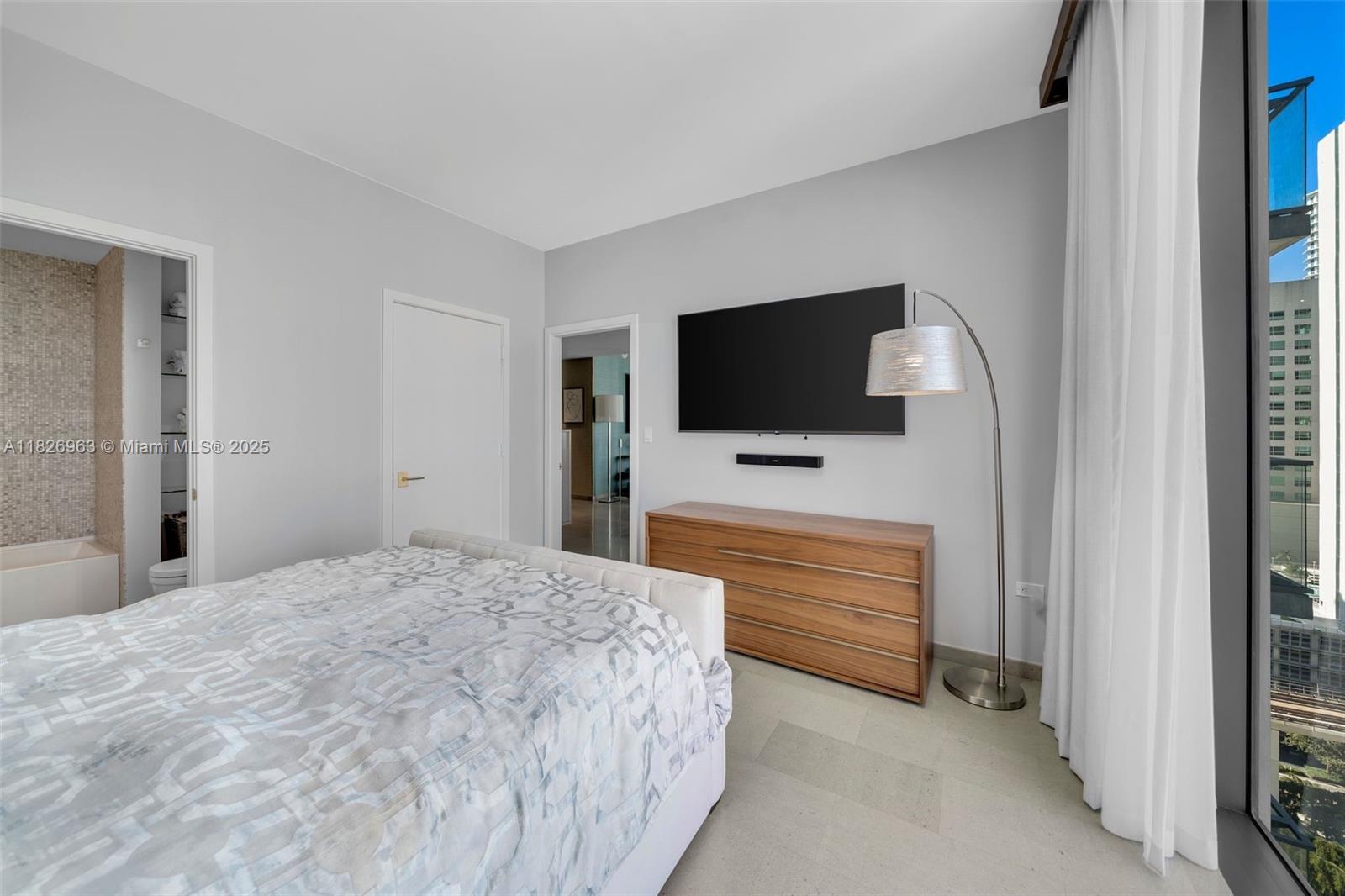 RISE CONDO - Residential Lease