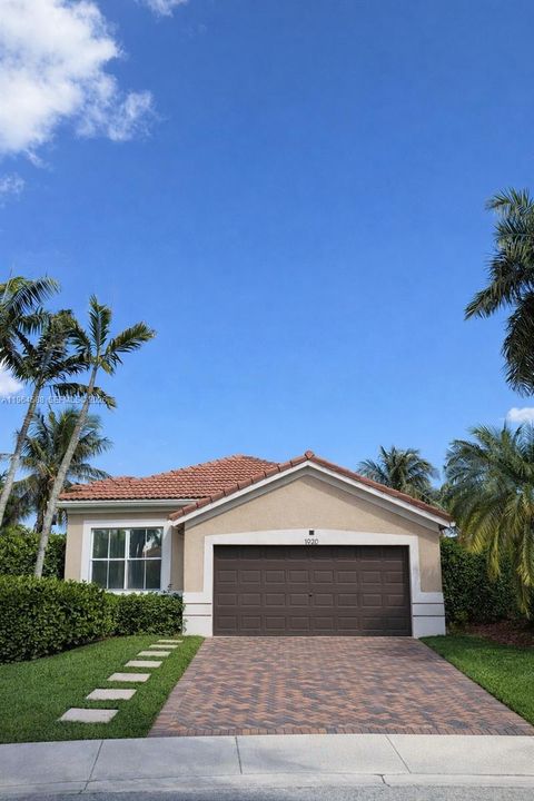 1920 Cedar Ct Weston FL 33327