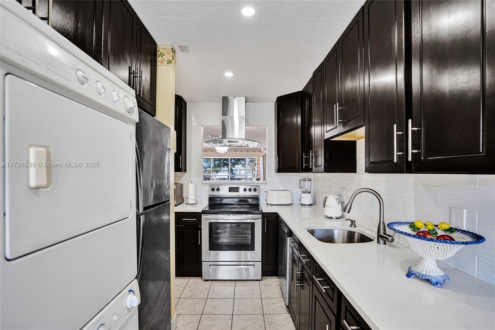 1450 NW 18th Ave 203