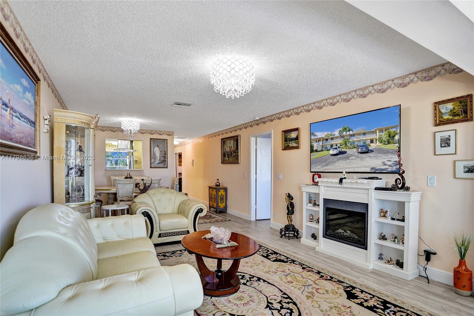 PINES OF DELRAY NORTH CON - Residential