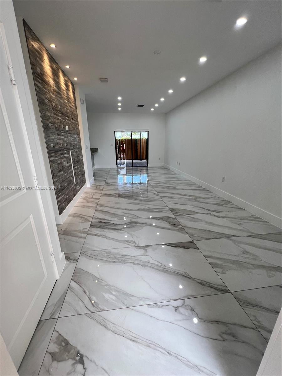 11370 SW 254th Ter 11370