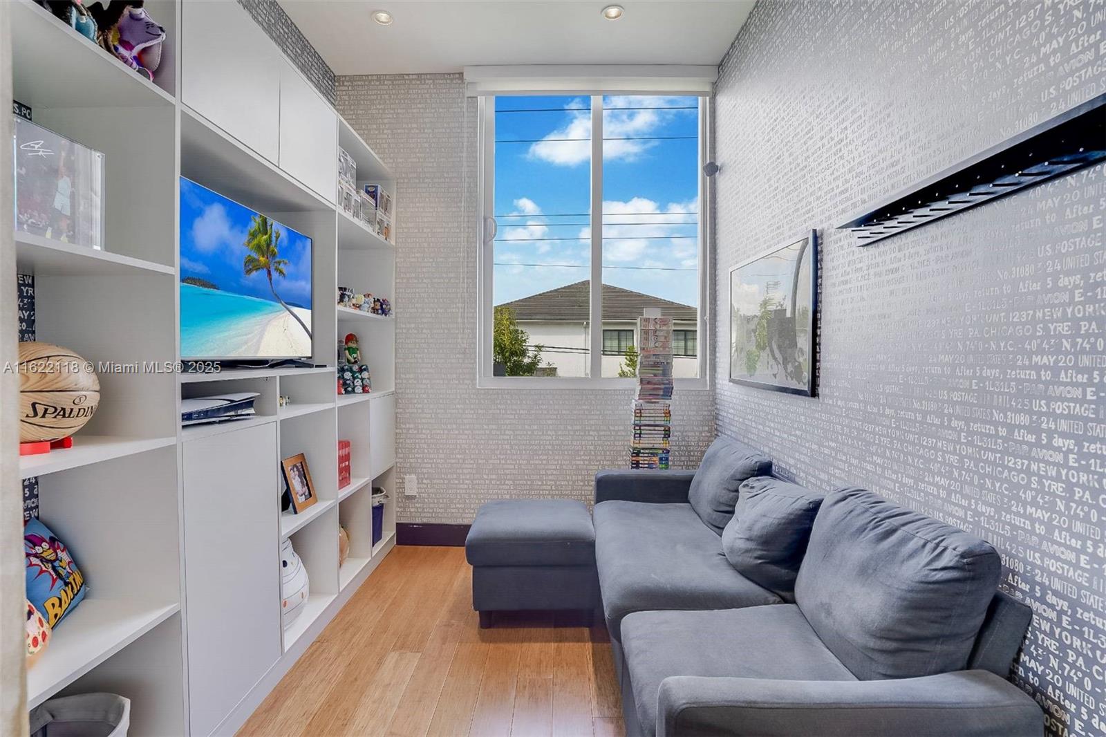 6491 SNAPPER CREEK COURT - Residential