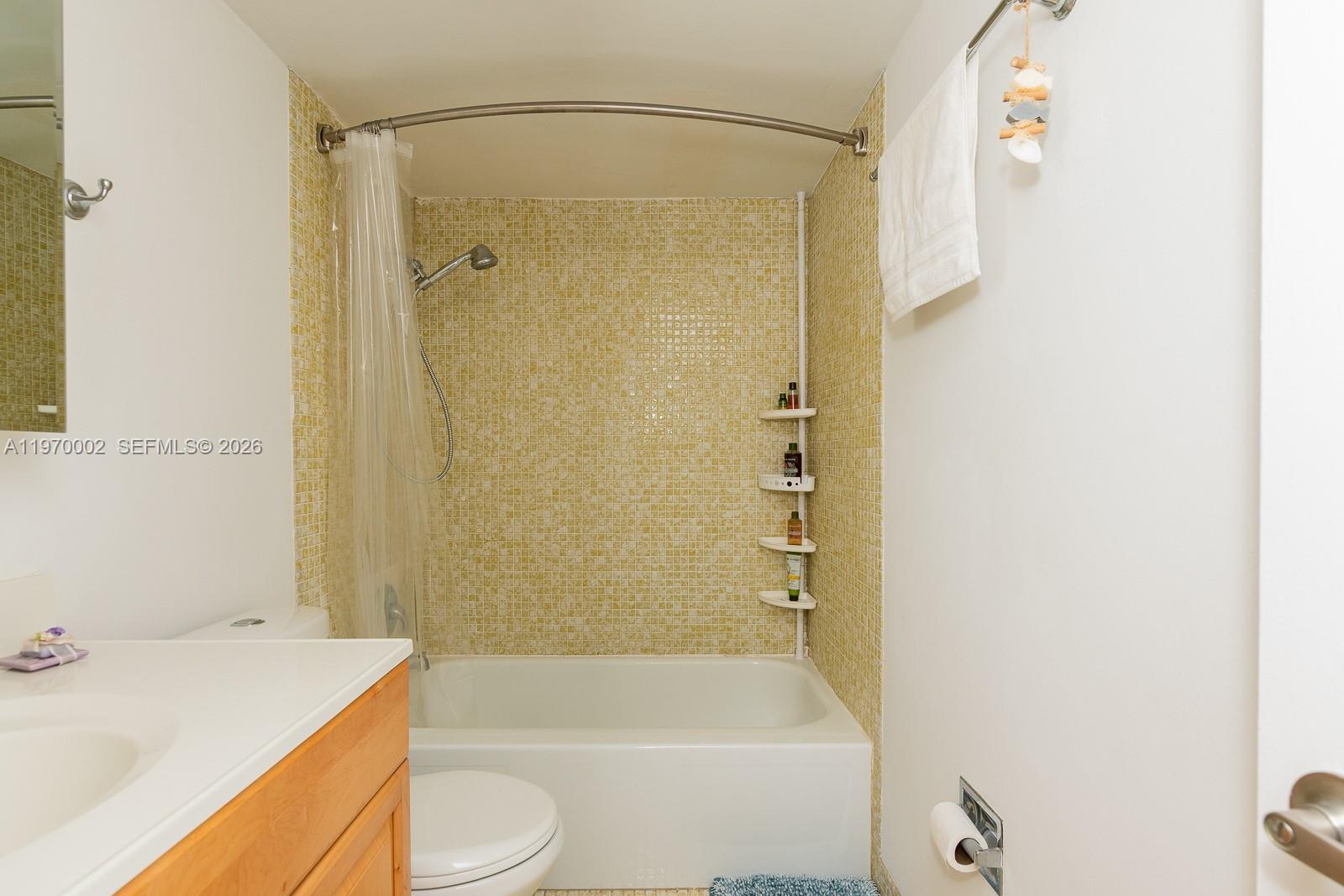 ADMIRAL TOWERS CONDO - Residential