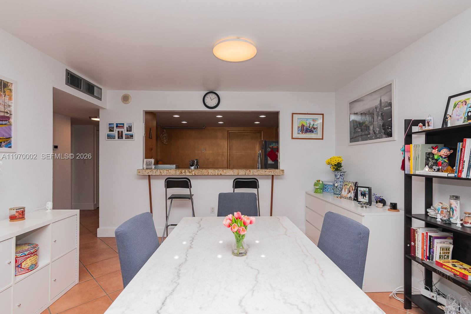 ADMIRAL TOWERS CONDO - Residential