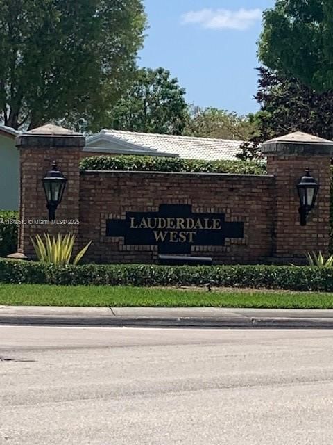 Photo of 8566 NW 12th St #D172, Plantation, FL 33322 (MLS # A11848510)