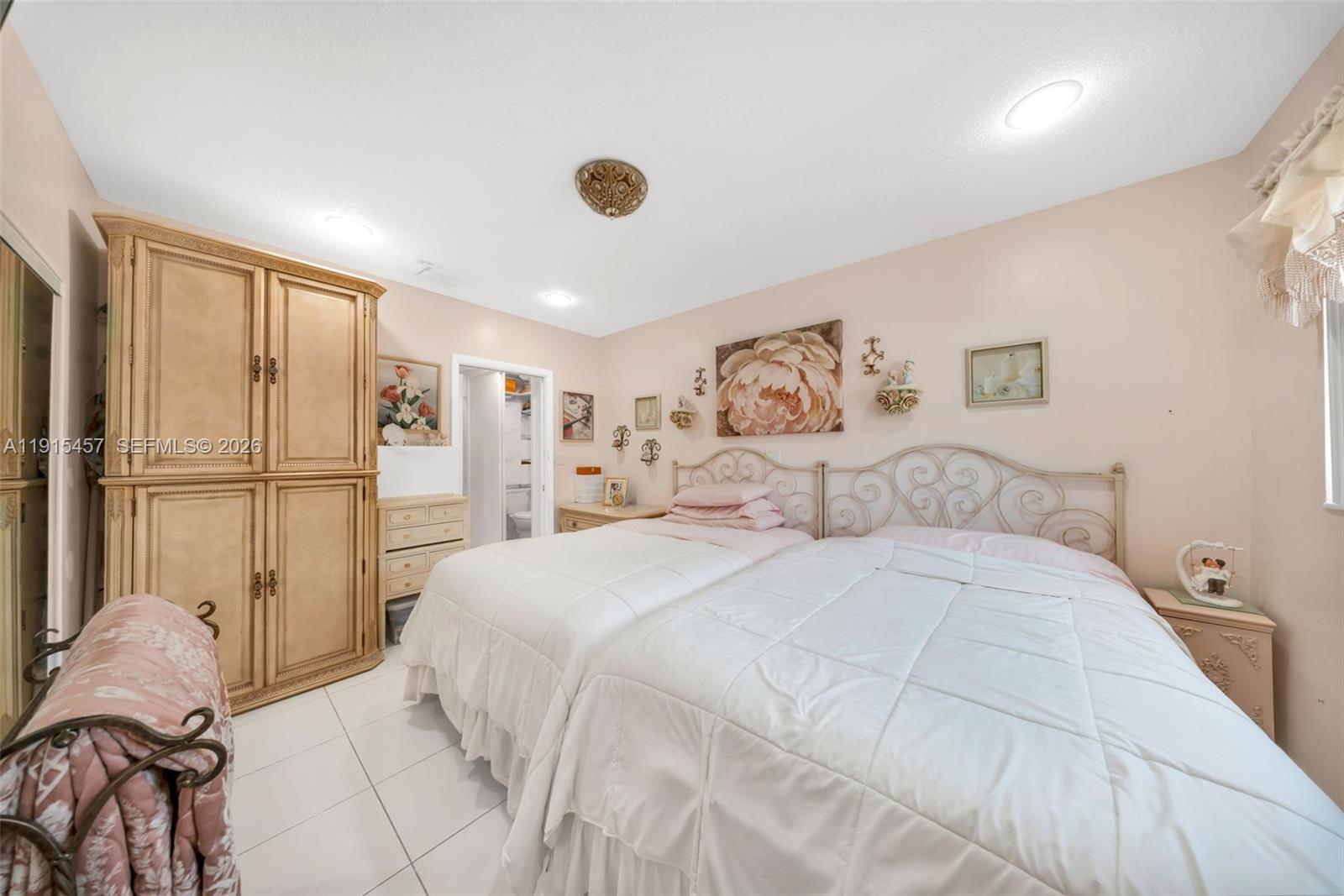 KENDALE SEC 1 - Residential