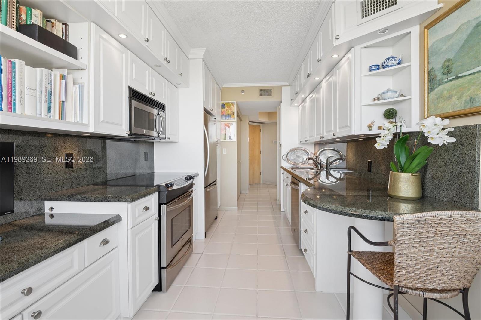 THE LANDMARK CONDO - Residential