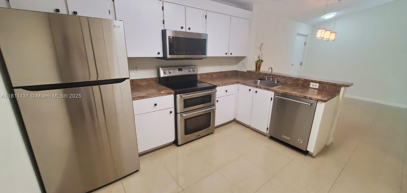 10125 W Sunrise Blvd 304