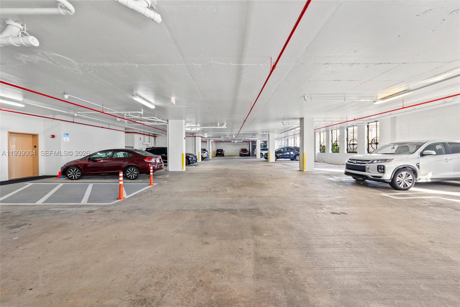 GABLES PARK TOWER - Residential