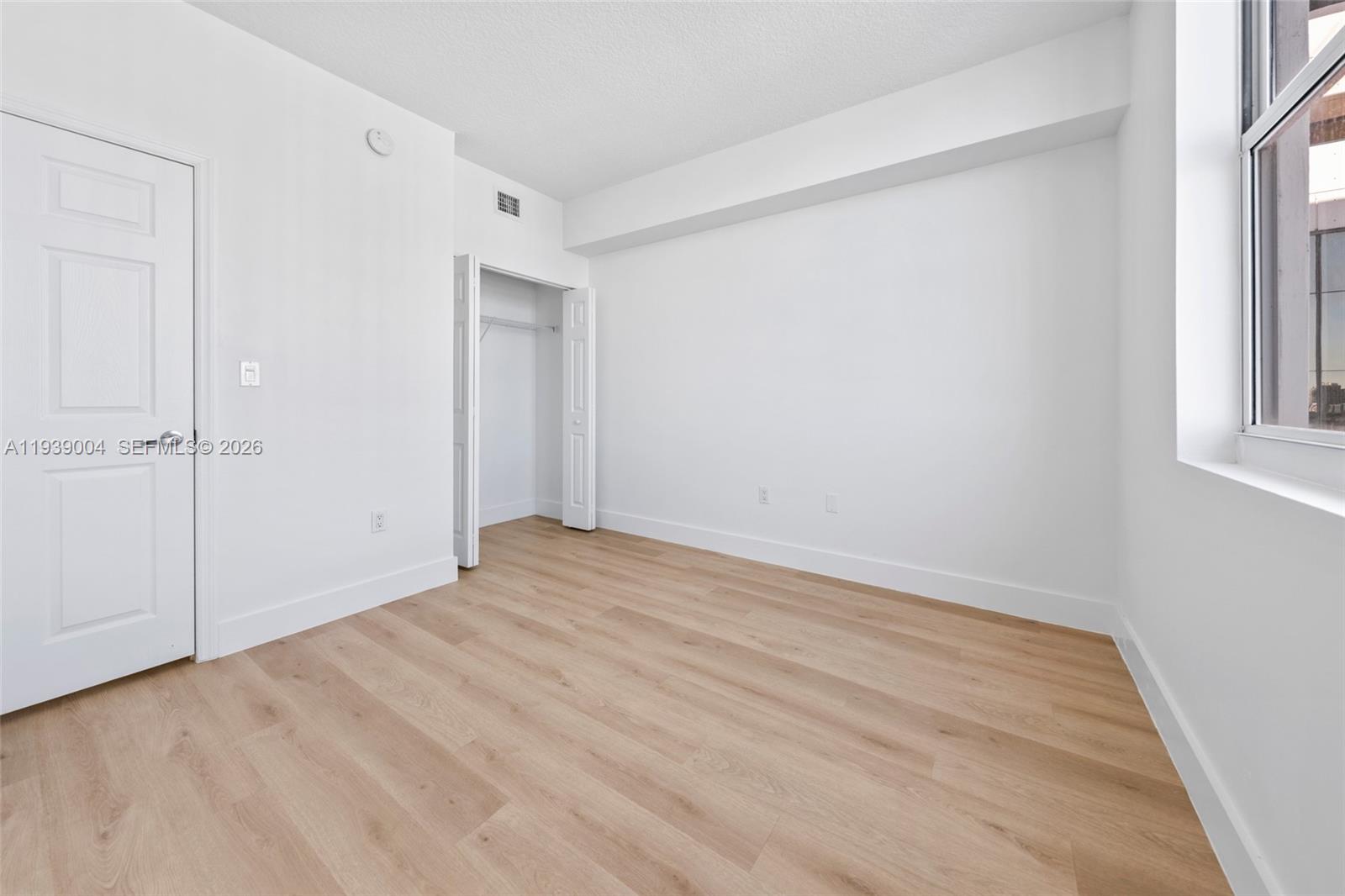 GABLES PARK TOWER - Residential