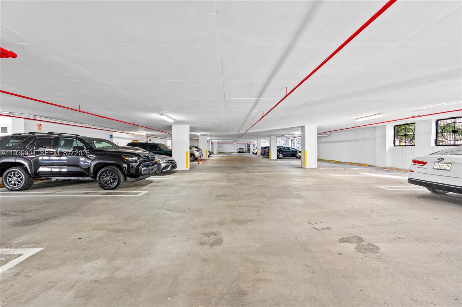 GABLES PARK TOWER - Residential