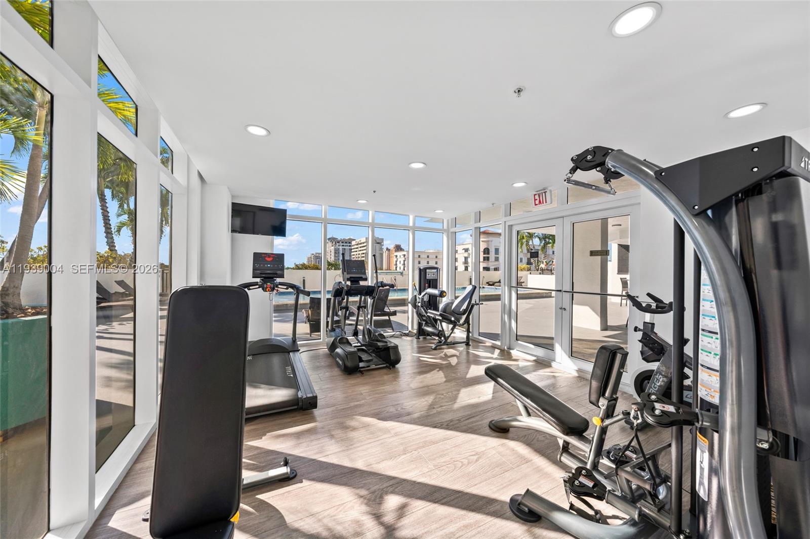 GABLES PARK TOWER - Residential