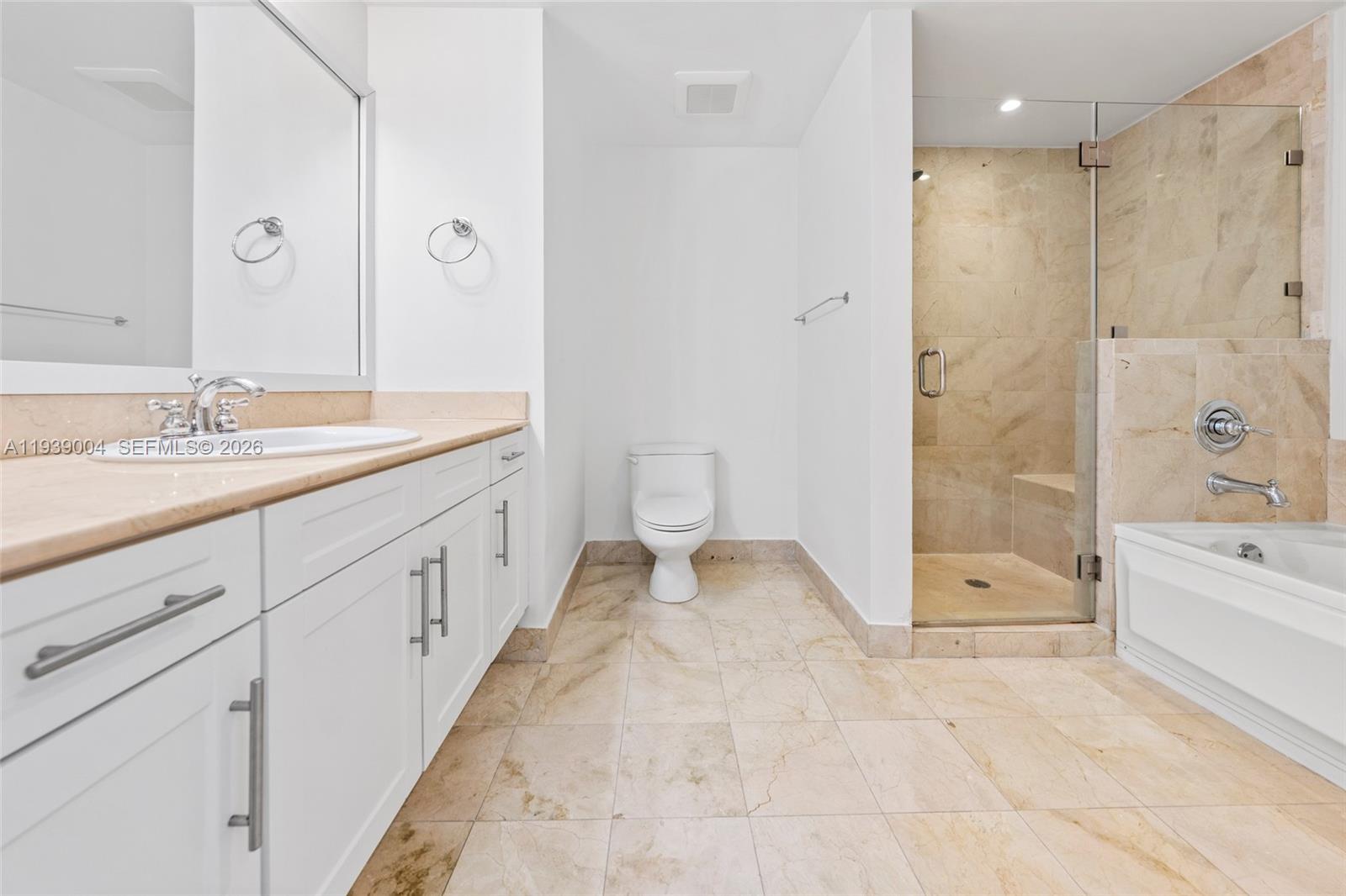 GABLES PARK TOWER - Residential