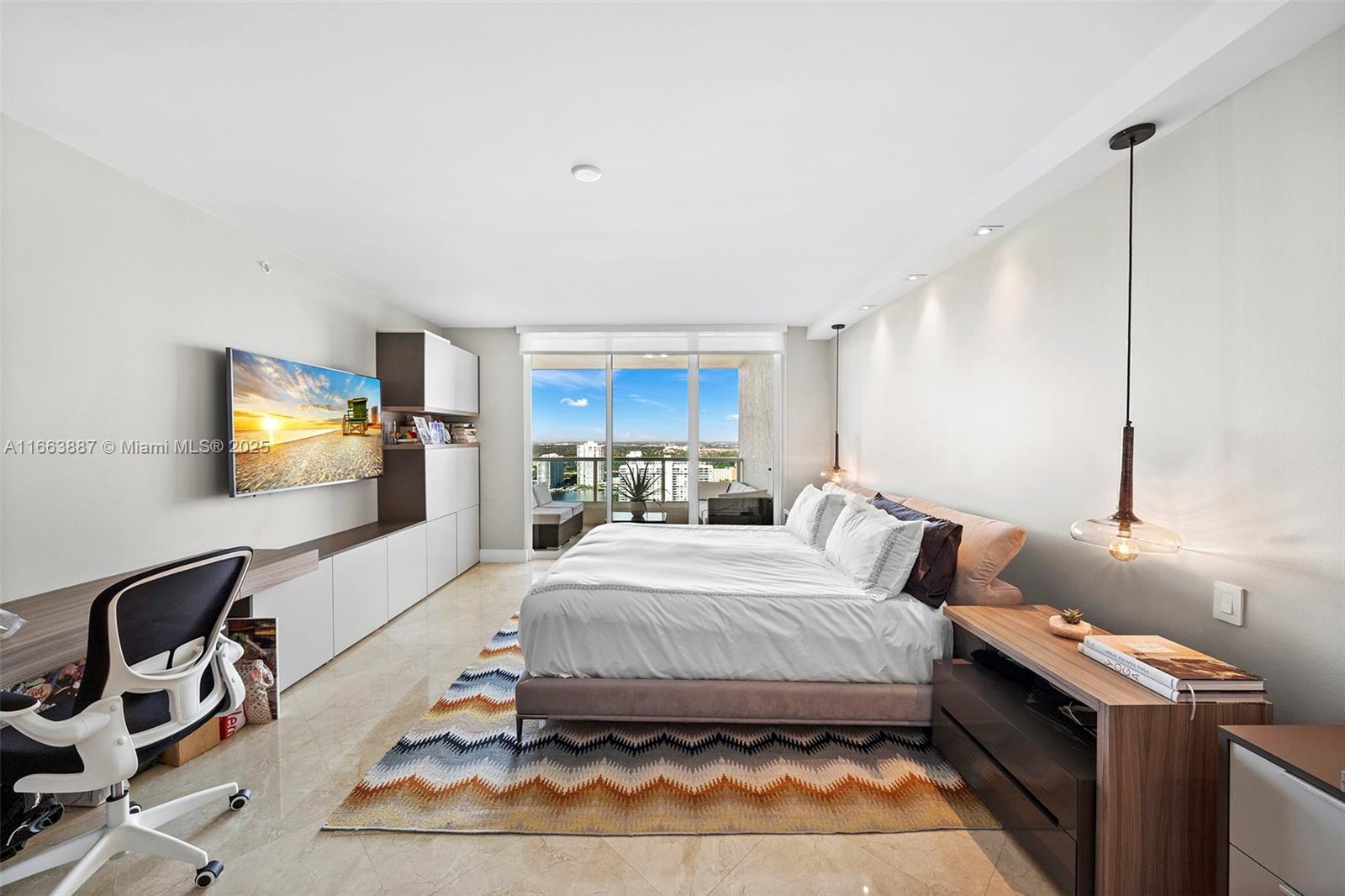 THE PENINSULA CONDO - Residential