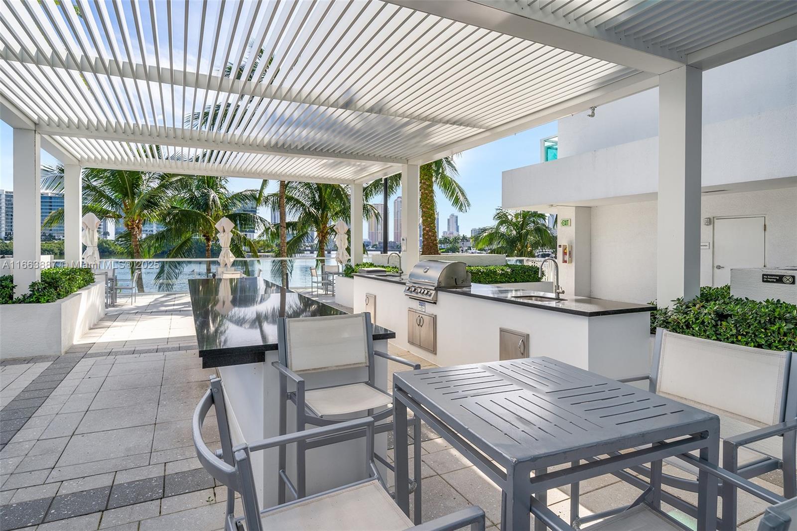 THE PENINSULA CONDO - Residential