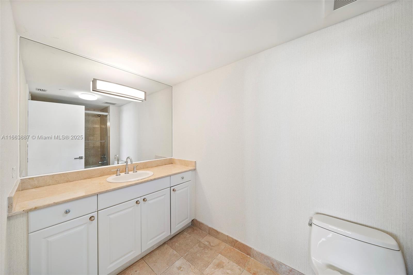 THE PENINSULA CONDO - Residential