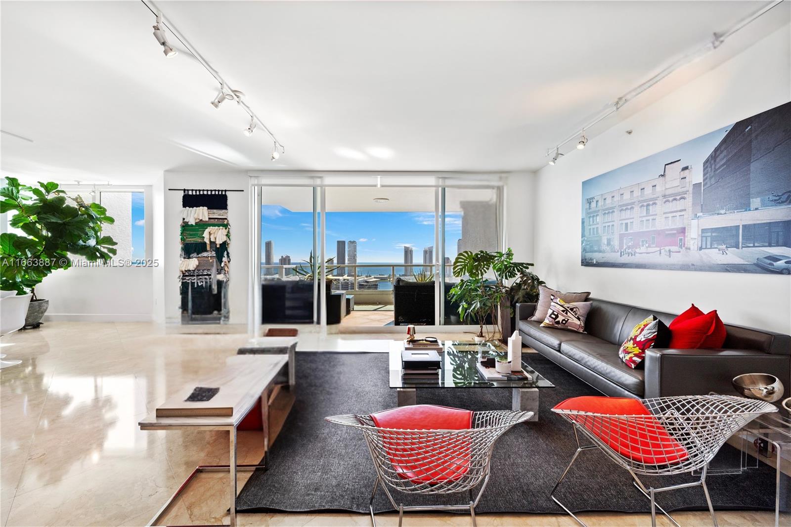 THE PENINSULA CONDO - Residential