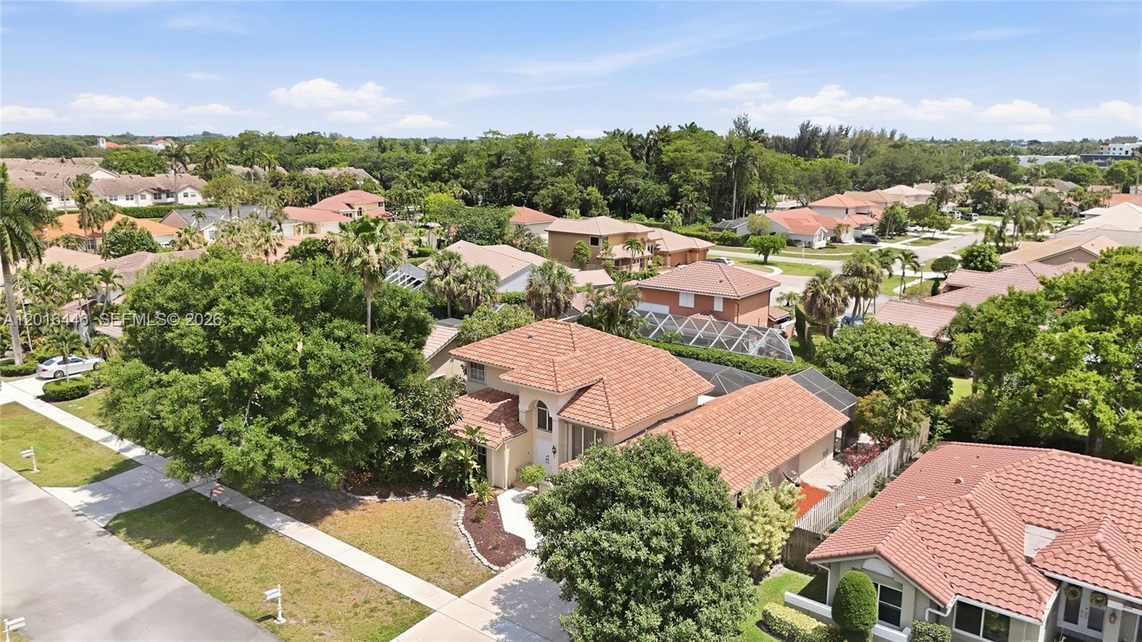 WEST BOCA LAKE - Residential