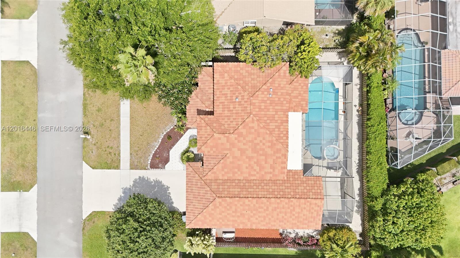 WEST BOCA LAKE - Residential