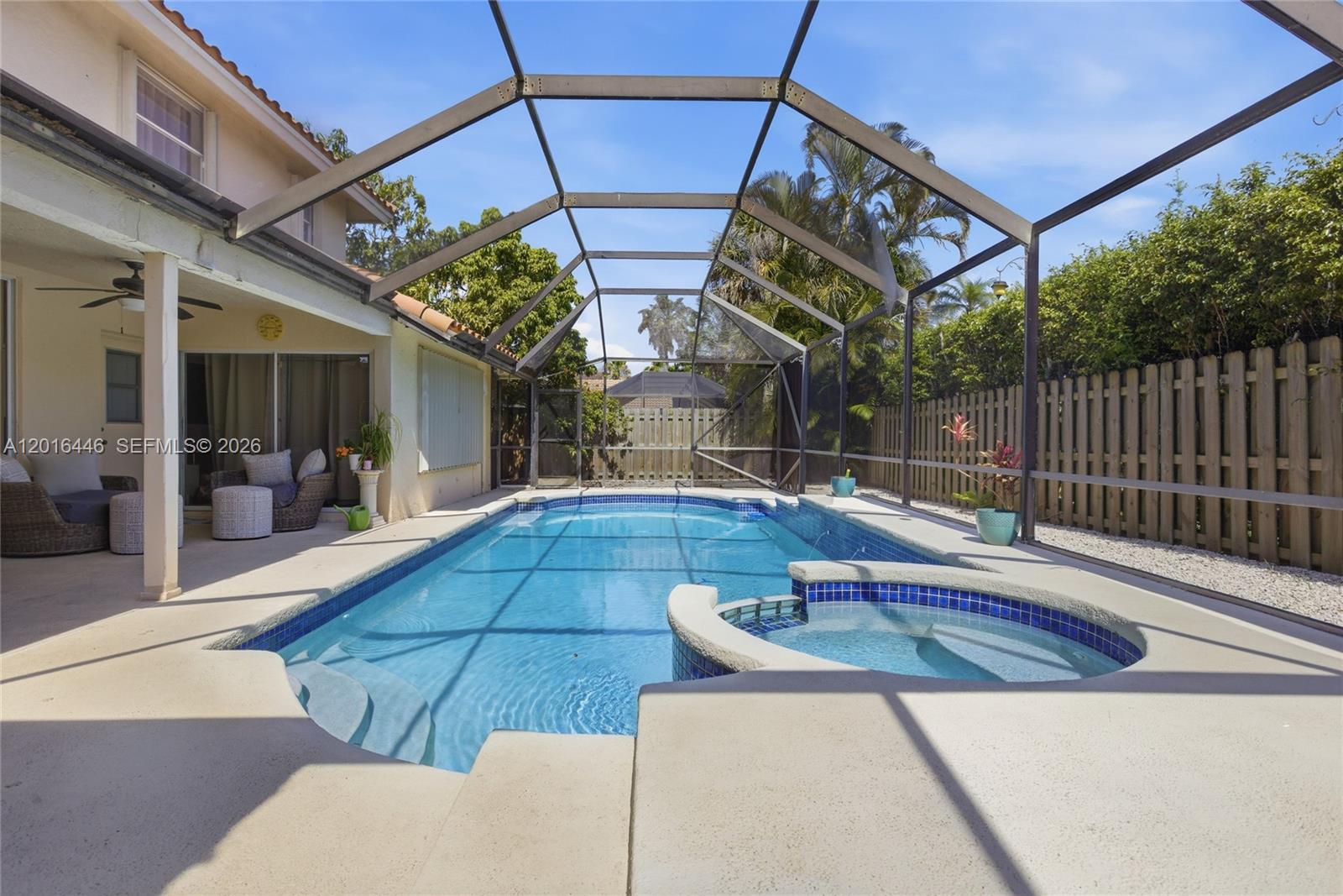 WEST BOCA LAKE - Residential