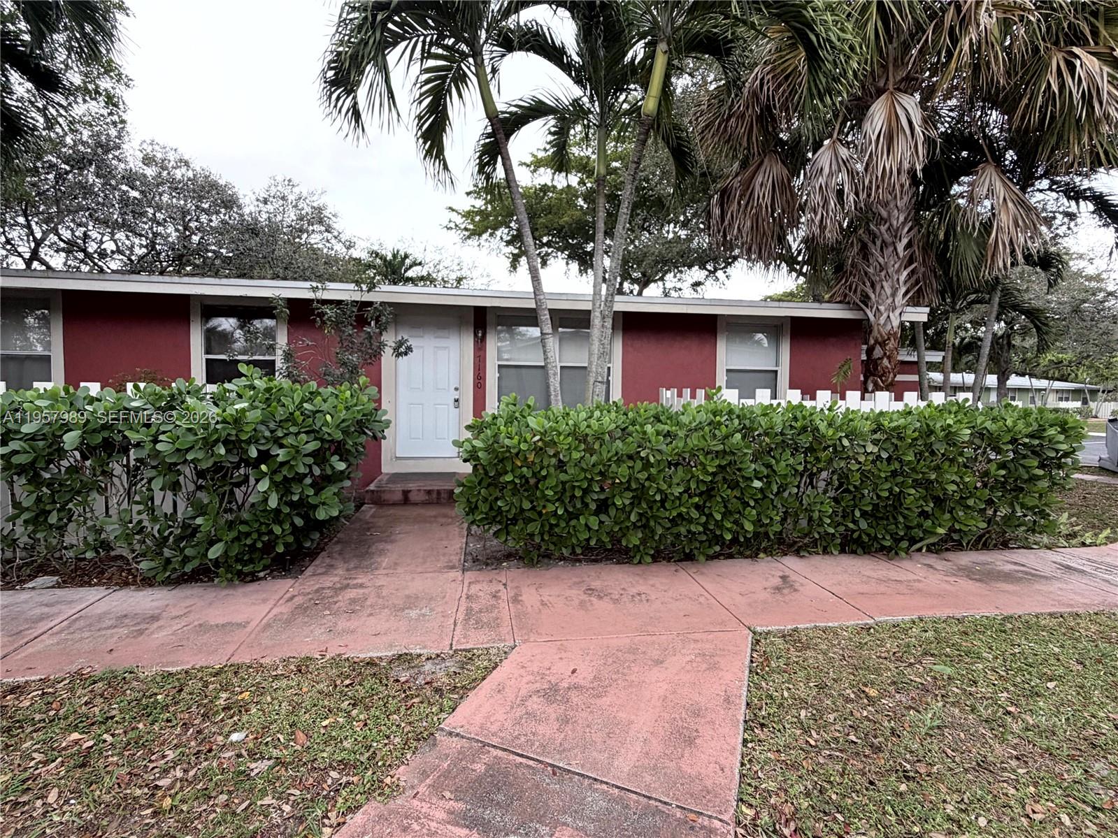 SOUTHGATE VILLAS CONDO - Residential Lease