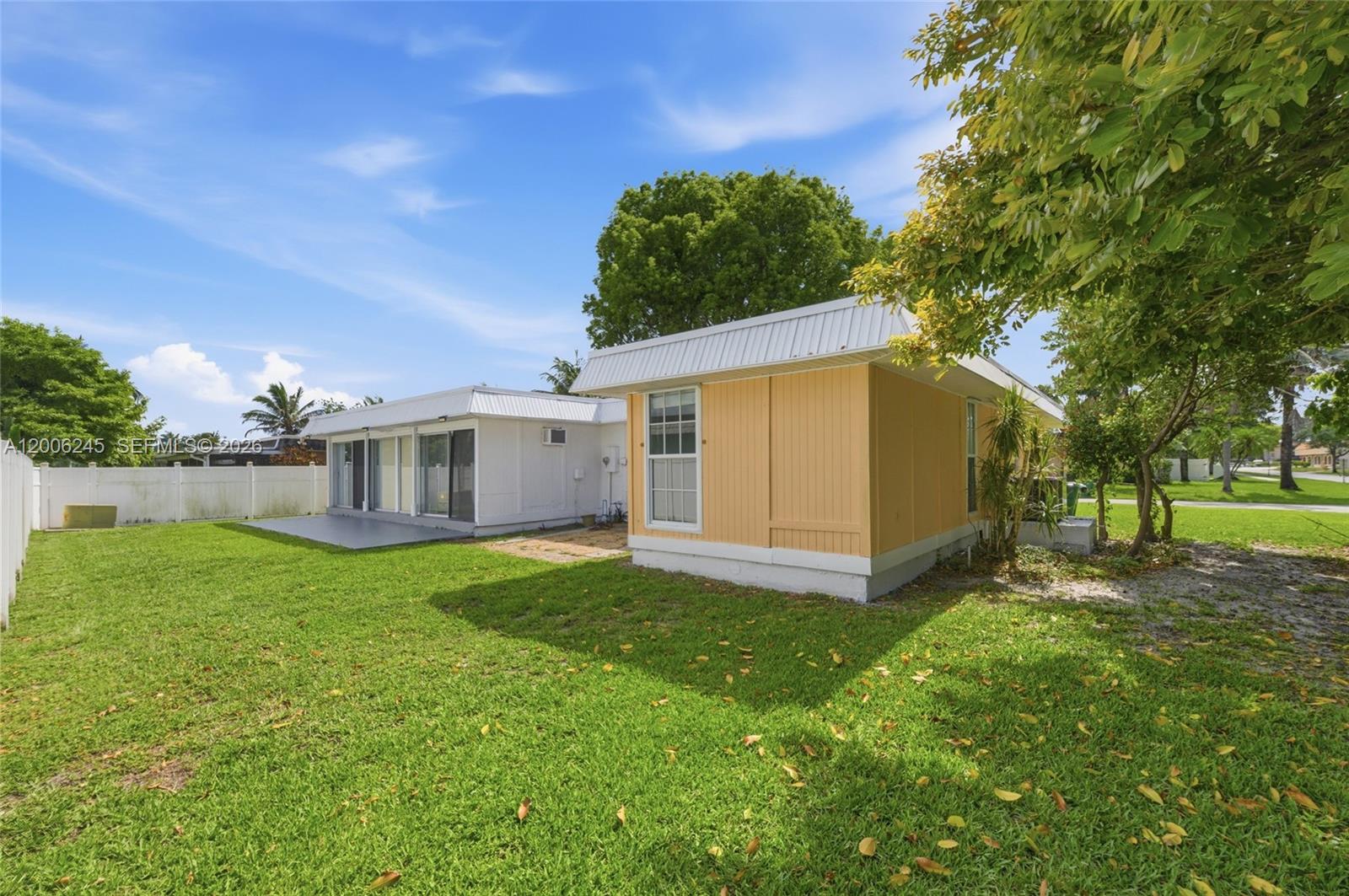 MAINLANDS OF TAMARAC LAKE - Residential