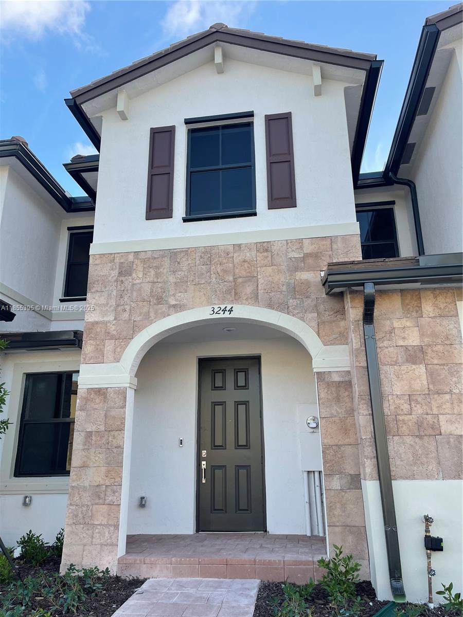 Welcome to this stunning lakefront townhouse in the sought-after gated community of Aquabella! Built just over two years ago, this modern and spacious 3-bedroom, 2.5-bath home offers the perfect blend of comfort and style. Enjoy an open-concept layout with a sleek modern kitchen, ceramic tile flooring on the first level, and cozy carpet upstairs. The backyard overlooks a serene lake view, ideal for relaxing evenings or weekend gatherings.
Aquabella features resort-style amenities including a luxurious clubhouse, sparkling pool, splash park, and fully-equipped fitness center. Conveniently located near top schools, major highways, shopping, and dining. Don’t miss the opportunity to live in one of Hialeah Gardens' most desirable communities!