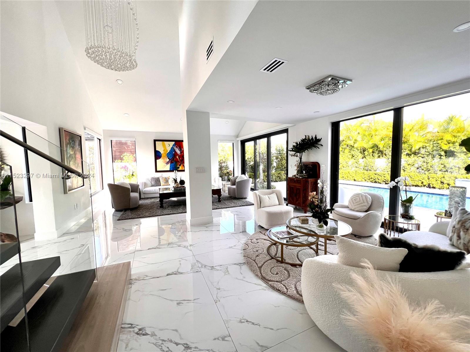 DORAL ESTATES - Residential