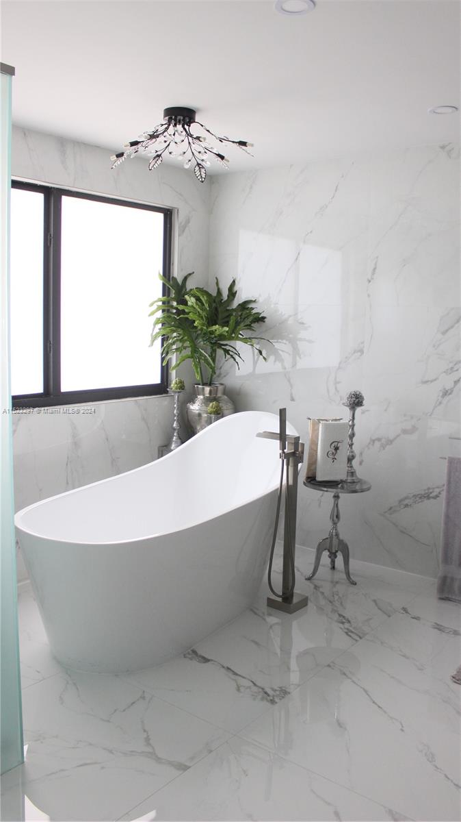 DORAL ESTATES - Residential