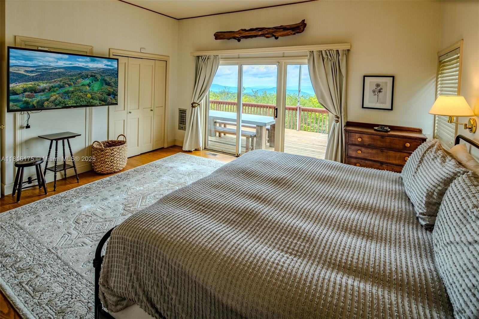 The Summit - Residential