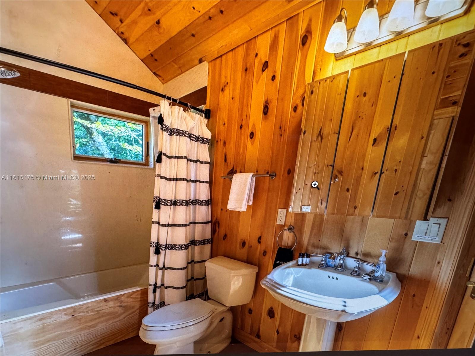 The Summit - Residential