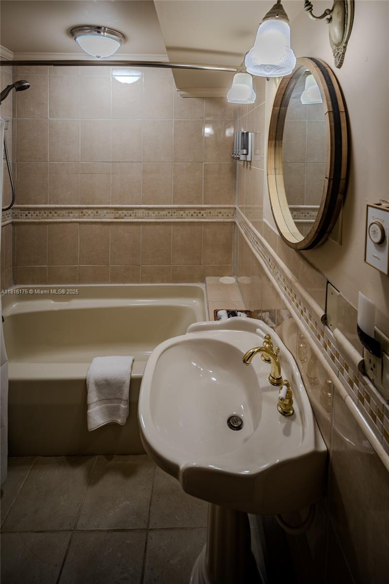 The Summit - Residential